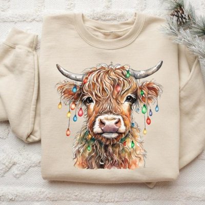 Christmas Cow Sweatshirt Cow Lights Sweater Cow Women Sweatshirt Cow Lover Shirt Christmas Sweatshirt Highland Cow Crewneck Farm Xmas